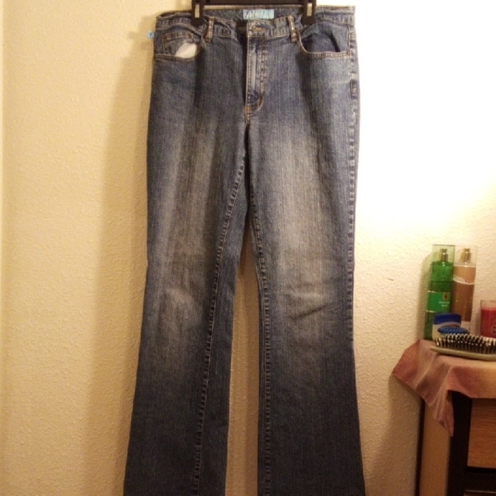 Women's Classic Blue Boot Cut Jeans